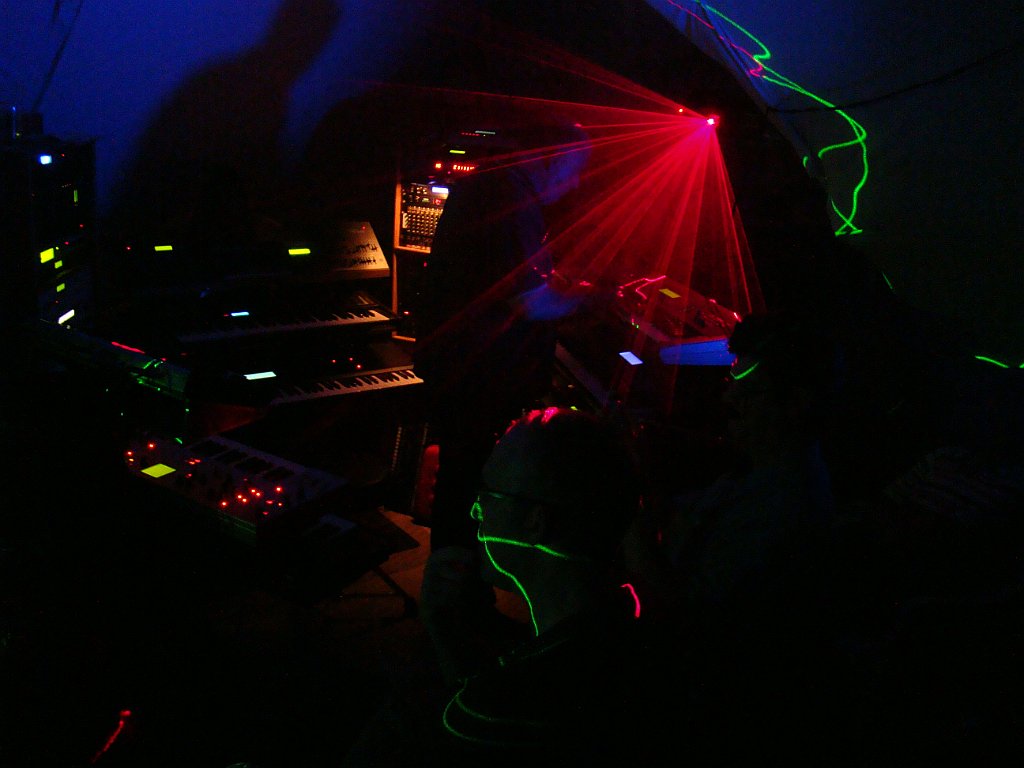 DSC08372.jpg - Dans le grenier Mox sous les lasers